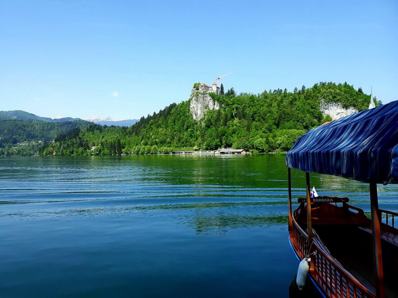 Bled lake, pletna boat, Bledsko jezero