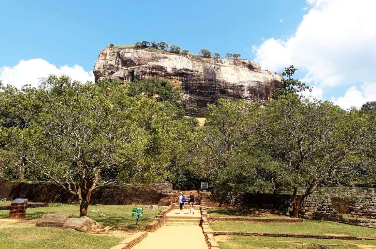 Sigiriya or "Lion rock", f Sri Lanka
