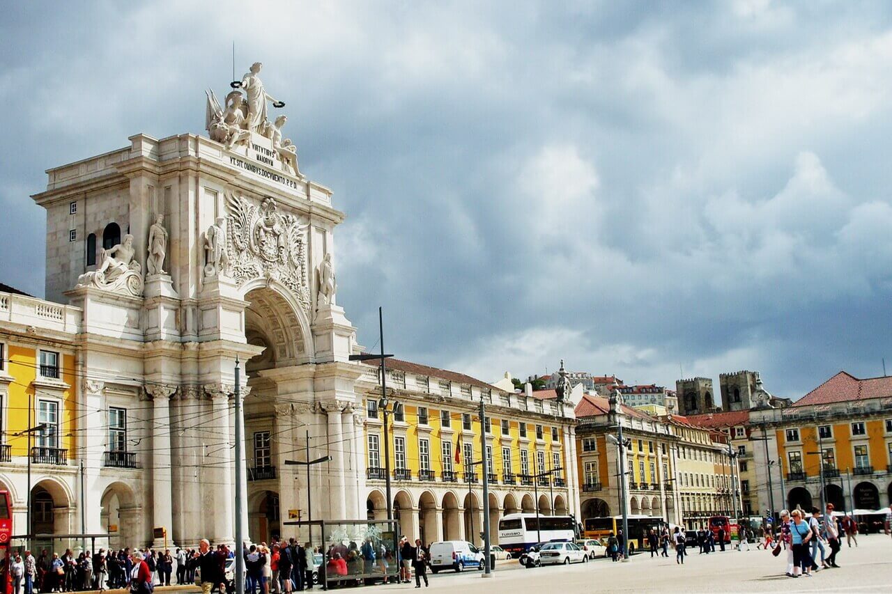 Portugal lisboa praca da commercio Destinations Destinacije
