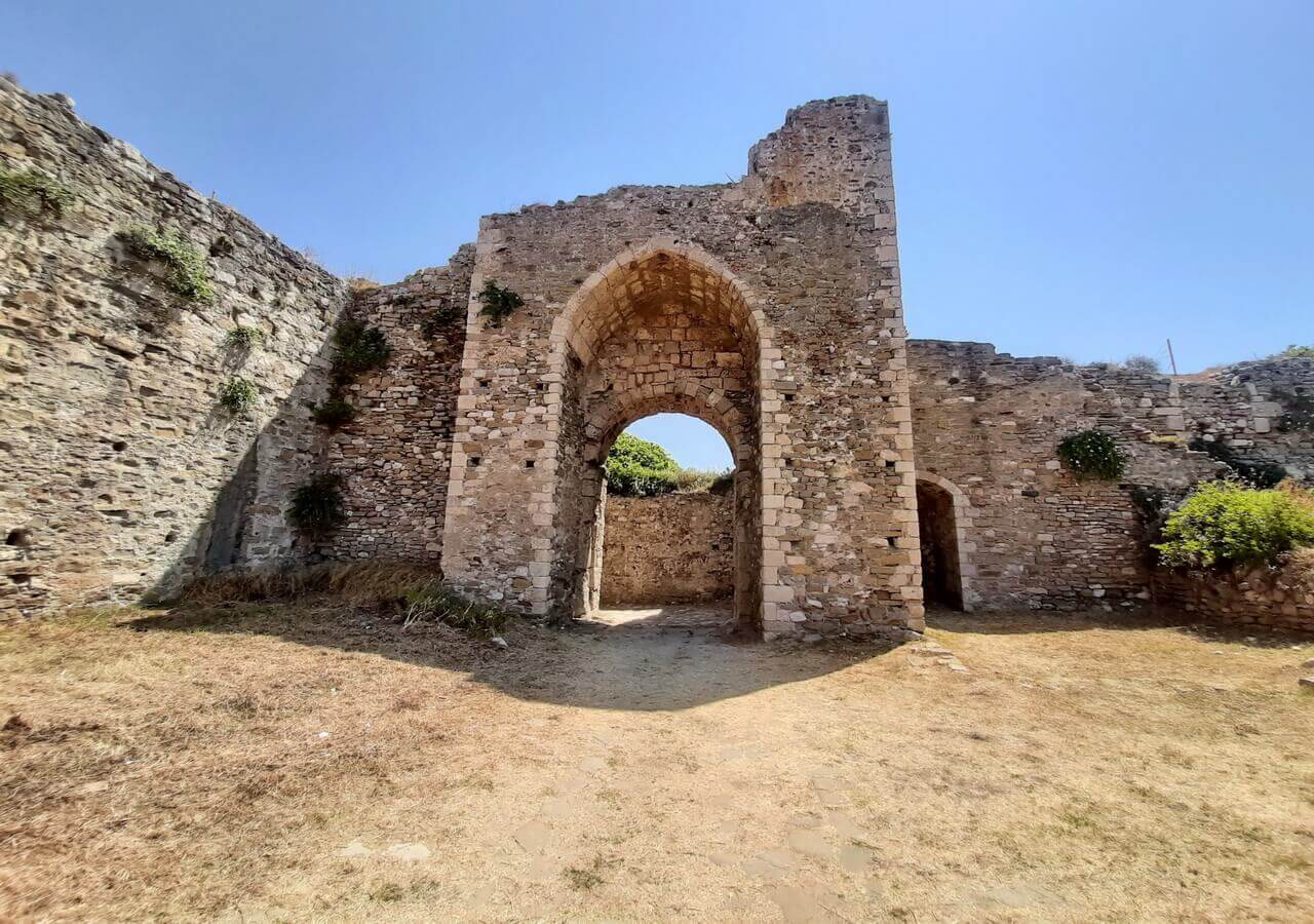 Methoni castle, gate, Metoni