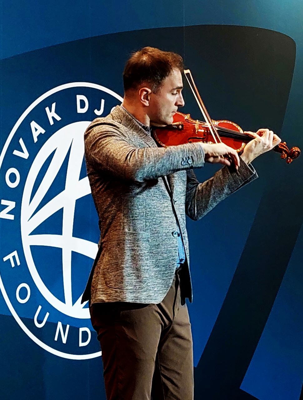 Stefan Milenković Plays Osmium Violin