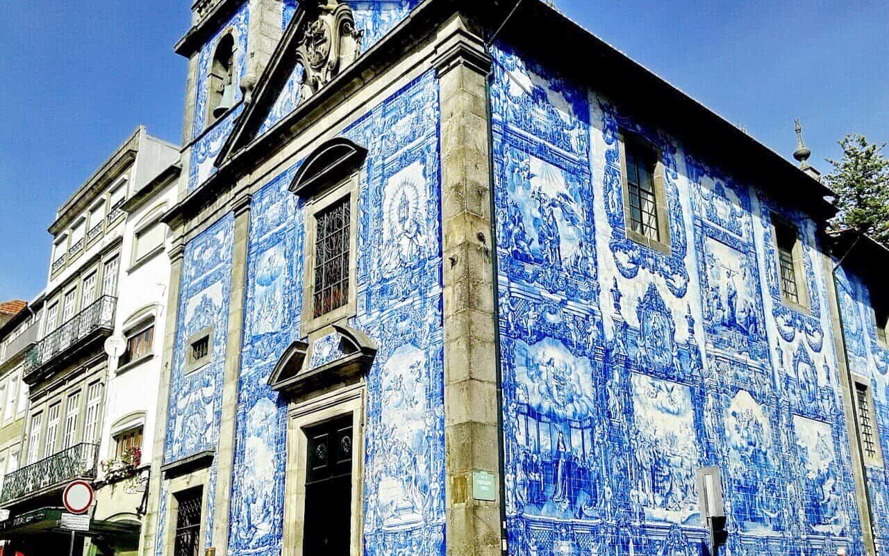 Porto, Capela das Almas, Rua Santa Catarina