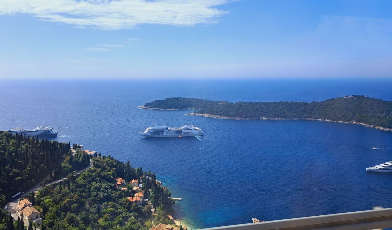 Dubrovnik, cruise ships and Lokrum Island