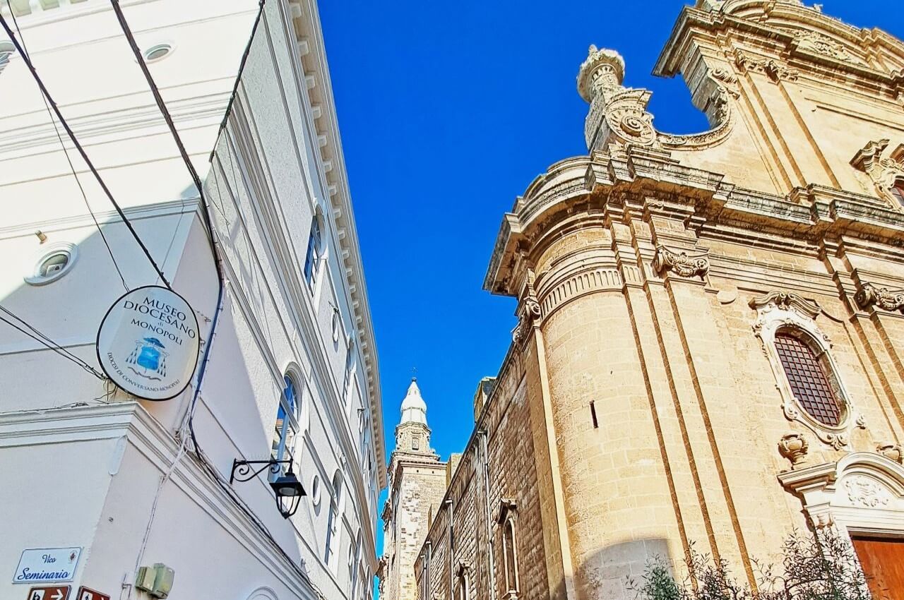  Monopoli, Museo Diocesano and Cattedrale Maria Santissima della Madia