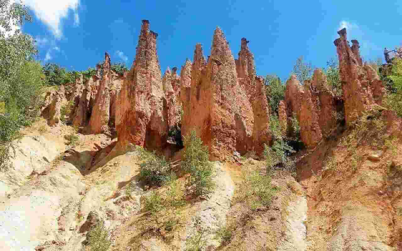 Đavolja varoš, Devil Town