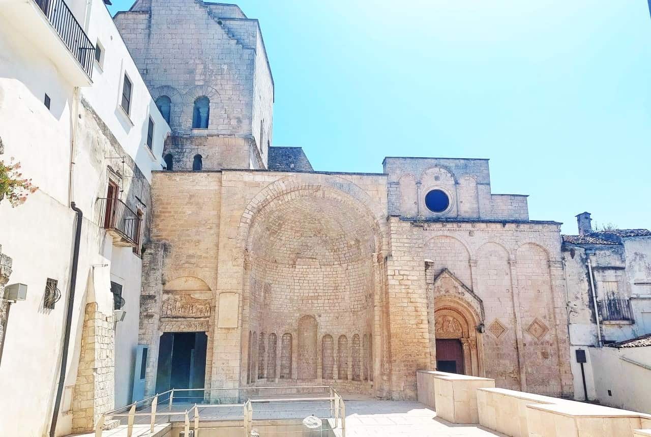 Monte Sant Angelo, Old Town Chiesa di San Pietro - Tomba di Rotari, Monte Sant'Anđelo