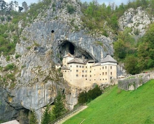 Predjama Castle, Slovenia. Predjamski dvorac, Slovenihja