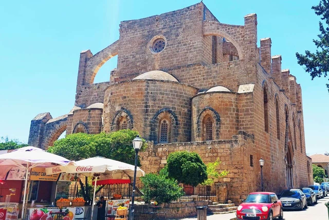  CY Church of Saints Peter and Paul, Sinan Pasha Mosque