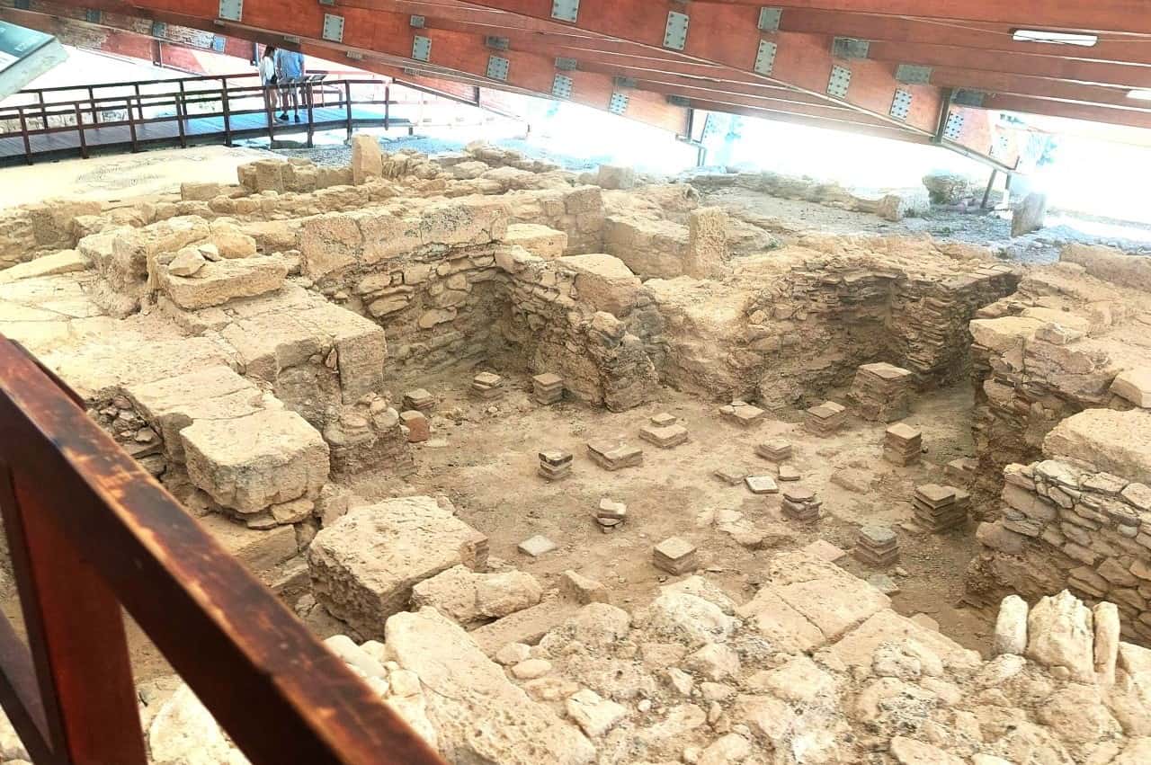 Cyprus, Kourion, Baths in Eustolios complex. Kipar, Kurion
