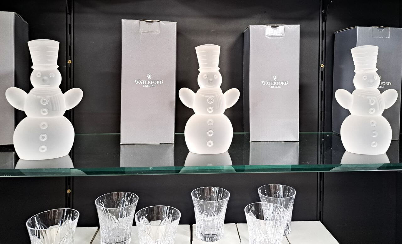 SL Steklarna Rogaška, Outlet, Waterford crystal decoration