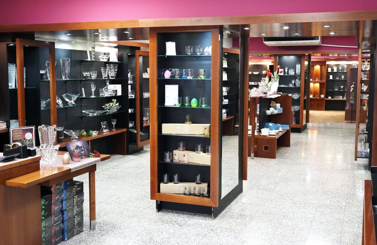Steklarna Rogaška Show room, photo Nikola Zoko